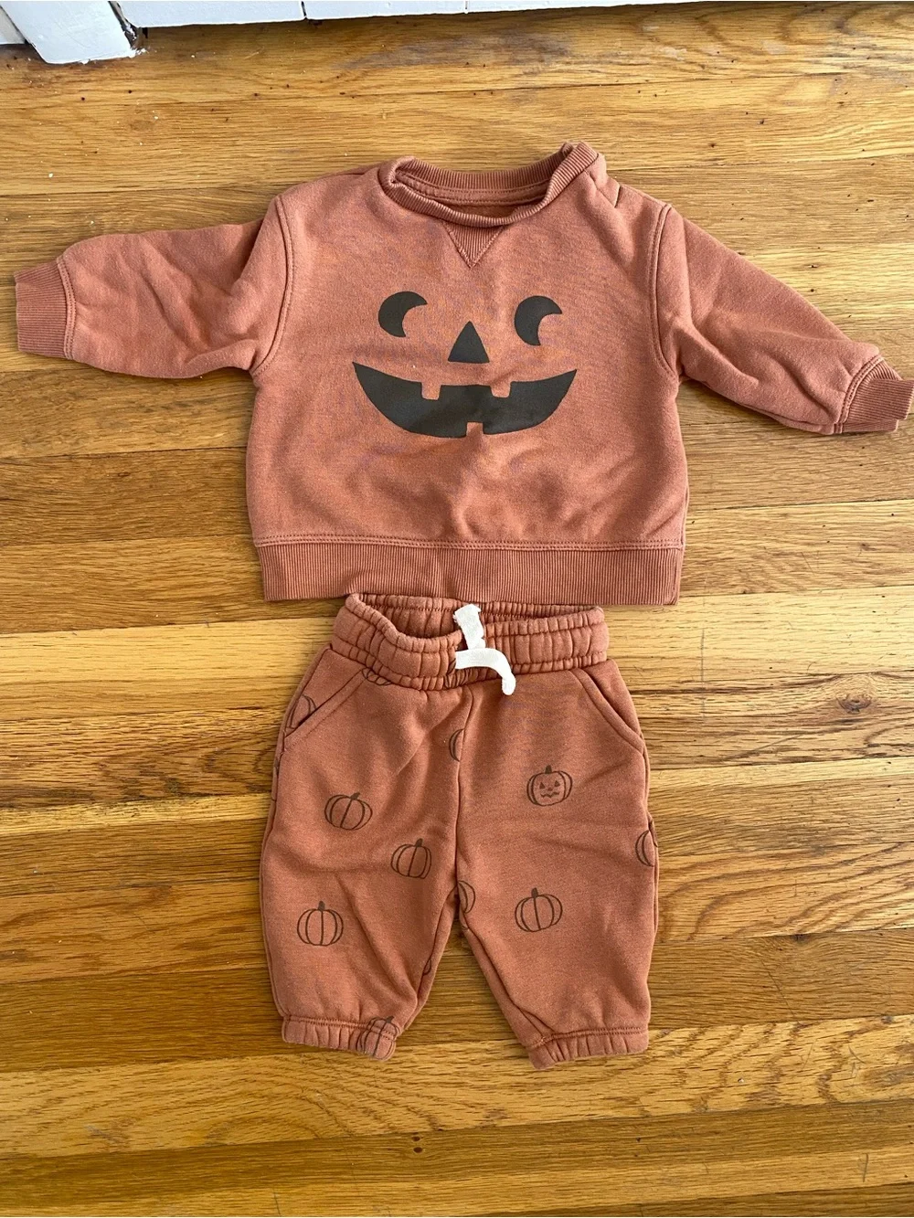 Little Co. by Lauren Conrad Halloween Pumpkin Sweatshirt & Jogger Set | 6M